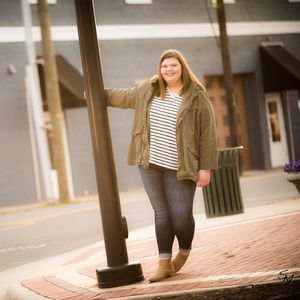 Meet your Posher, Avery